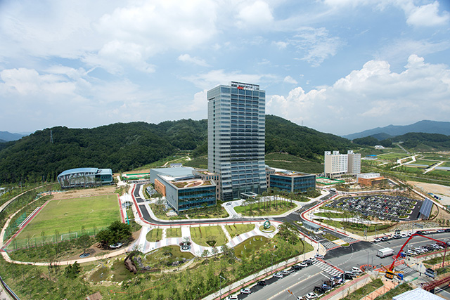 한국도로공사 사옥 전경.jpg