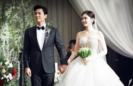 추자연-위샤오광 부부 결혼식배우 추자현과 위샤오광 부부가 29일 남산 그랜드하얏트호텔에서 결혼식을 올리고 있다.