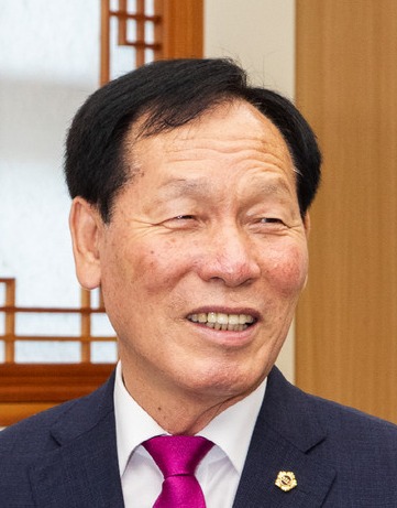 고우현 경북도의회 의장.