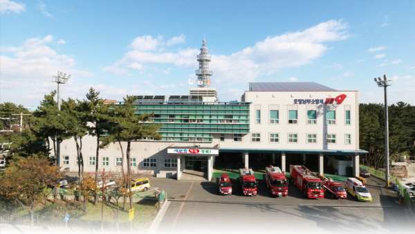 포항 공장서 쇳물 폭발 사고…30대 근로자 전신 2도 화상