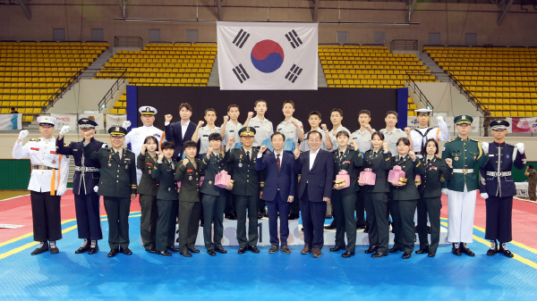 문경시, 제27회 세계<b>군인태권도</b>선수권대회 성료…한국 남자 종합 3위