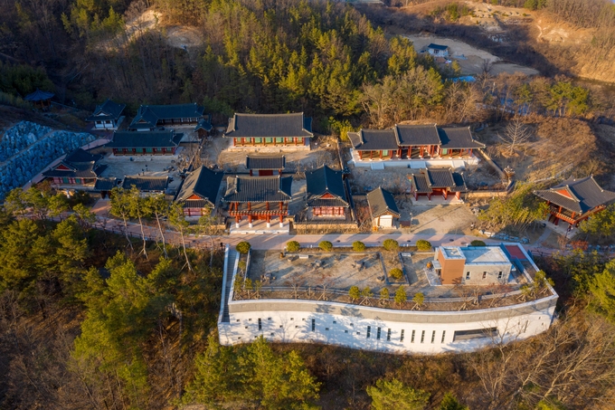 ▲ 선성현문화단지는 옛 예안현 관아를 복원한 전시관과 체험 공간이 마련돼 있다.