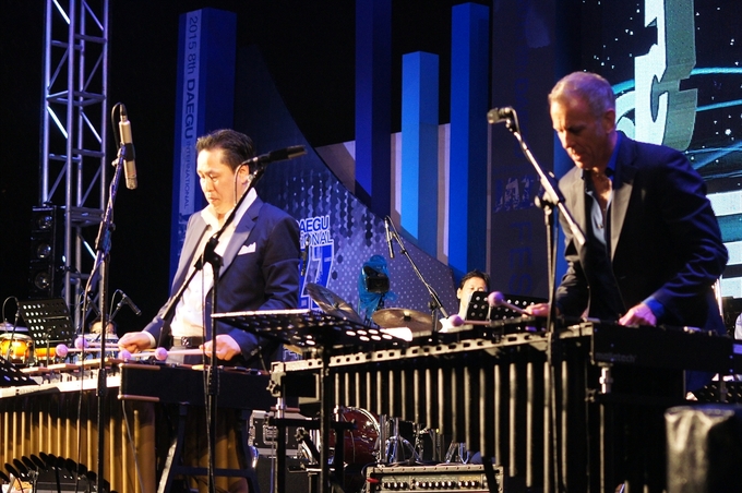 ▲ 벡진우와 스승 조르크 듀엣 공연