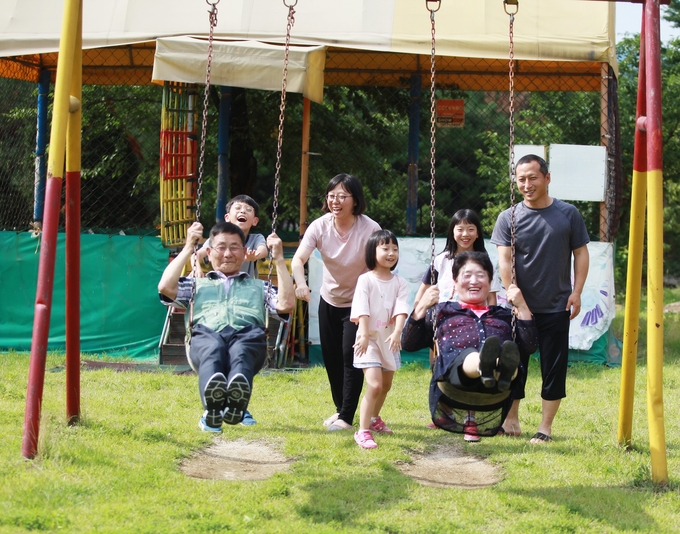 ▲ 어린이와 동심으로 돌아가 본다.