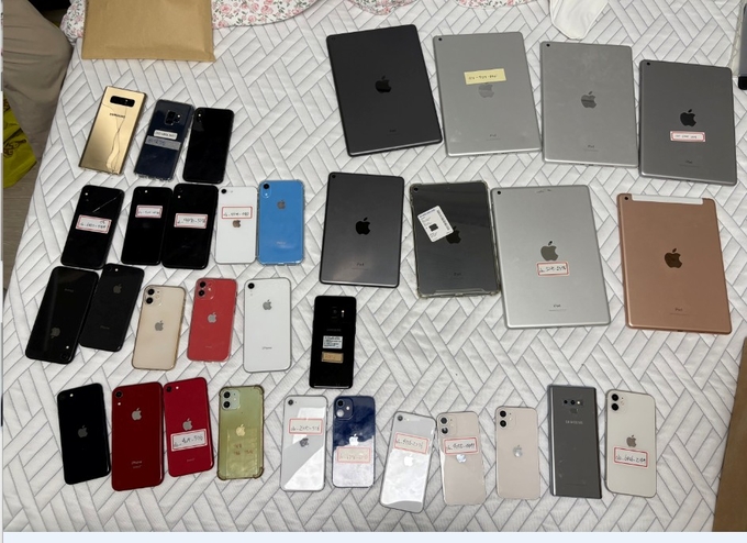 ▲ 경찰이 압수한 휴대전화 단말기 모습. 대구경찰청 제공