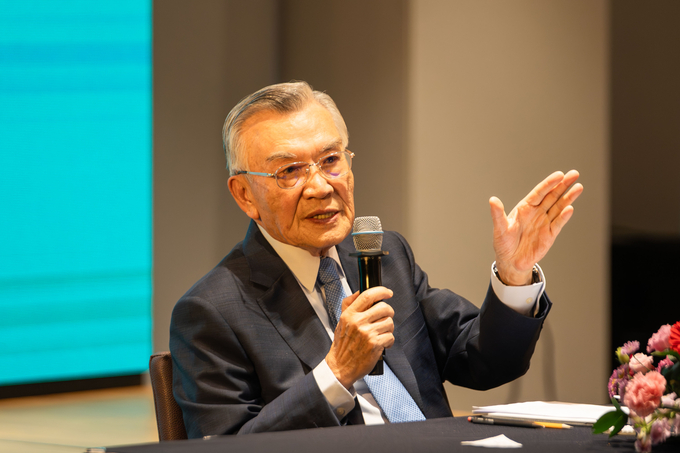 ▲ 2025 APEC정상회읭에 참석한 린신이 대만 총통부 선임고문이 1일 경주 강동리조트에서 내외신 기자 간담회를 진행하고 있다.