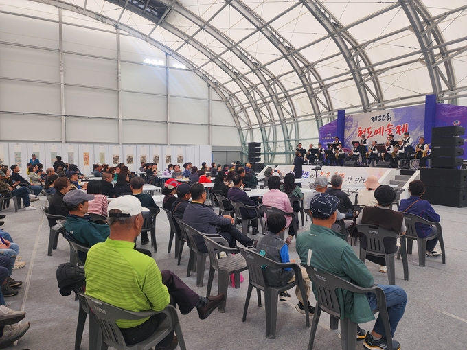 ▲ 2025년 반시축제에 참가한 청도예총