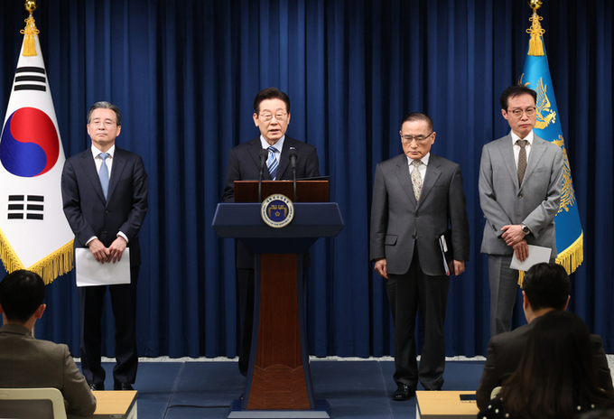 ▲ 이재명 대통령이 14일 서울 용산 대통령실 기자회견장에서 한미 팩트시트 최종 합의와 관련해 발표하고 있다. 연합뉴스