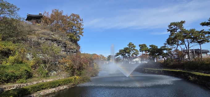 ▲ 용연과 조옹대