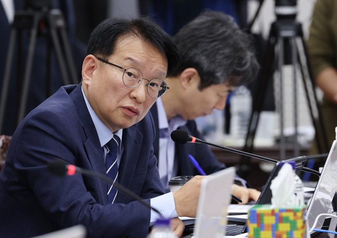 ▲ 국정감사에서 더불어민주당 권칠승 의원이 질의하고 있다.연합