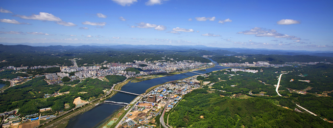 ▲ 안동시는 2026년을 농식품(A)·바이오(B)·문화관광(C) 산업 중심의 ‘ABC 산업 재도약의 해’로 선포하며 체계 개편에 나선다.