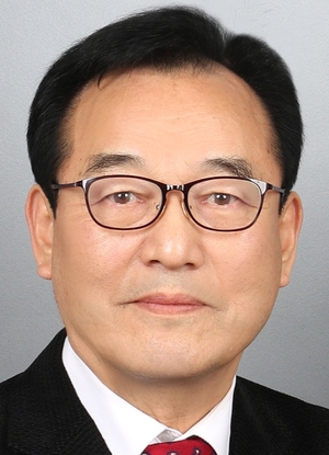 ▲ 통합심사위원장 장호병