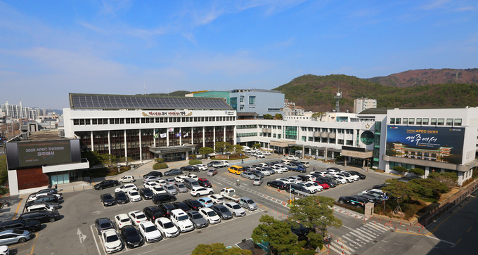 ▲ 경주시청사 전경