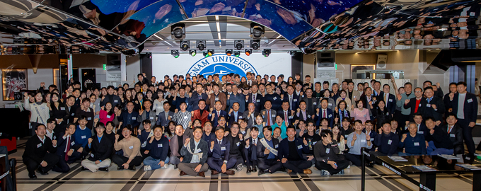 ▲ 영남대 재경총동창회가 취업 문을 통과하고 수도권에서 새로운 사회생활을 시작한 후배들을 축하하고 격려하기 위해 20일 서울 드래곤시티호텔에서 제12회 천마 취업동문 환영회를 개최했다. 영남대.