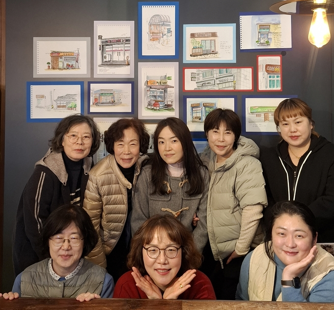 예천 '도시탐사대' 드로잉 전시...원도심 풍경 담아 지역 정체성 확장 - 뉴스 썸네일 이미지