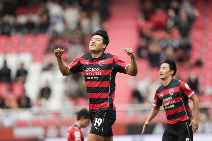 포항 스틸러스 2연승 비결, 퇴장과 부상 악재를 뚫고 4위로 올라선 반등의 드라마