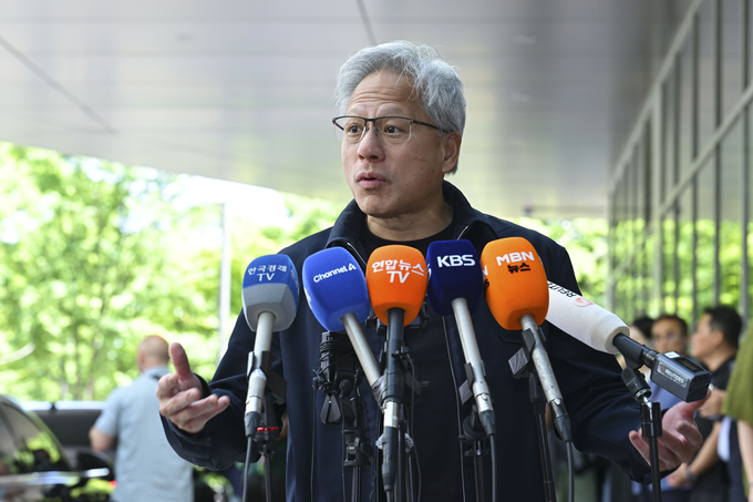 엔비디아 AI센터 서울행…대구·경북, 인재 유출 막을 해법은