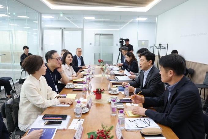 포항, 그래핀·푸드테크 미래산업 육성 박차...기업과 성장동력 키운다 - 뉴스 썸네일 이미지