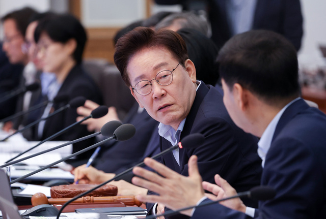 李 대통령 “부동산 안정이 양극화 해법”...공급 확대·세제 개편 예고