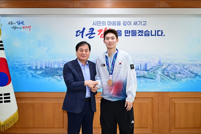 김천시청 유태빈, 한국 남자단식 16년 만에 아시안게임 메달 - 뉴스 썸네일 이미지
