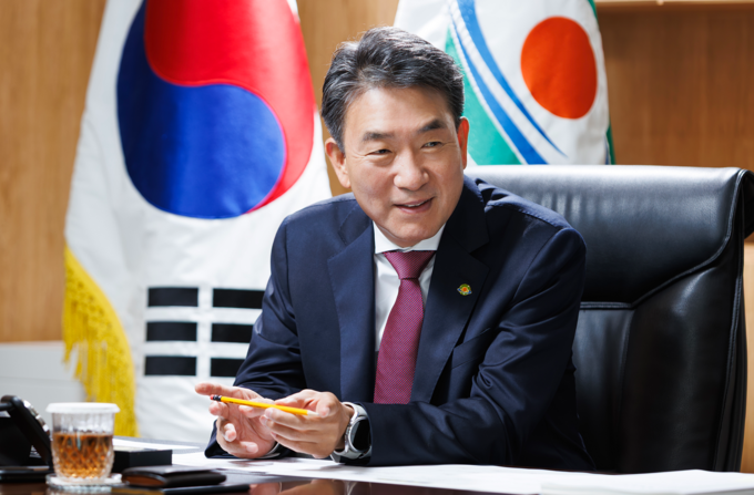 [인터뷰] 안병윤 예천문화관광재단 이사장 "스쳐가는 관광서 머무는 관... - 뉴스 썸네일 이미지