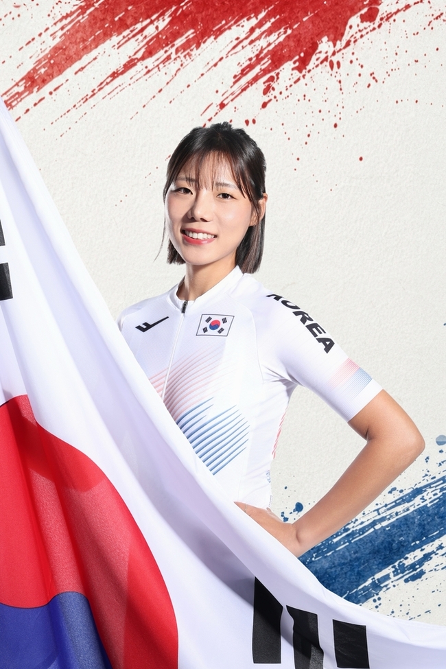스케이트 벗고 자전거 탔다...상주시청 장수지, 전국체전 3관왕 질주 - 뉴스 썸네일 이미지